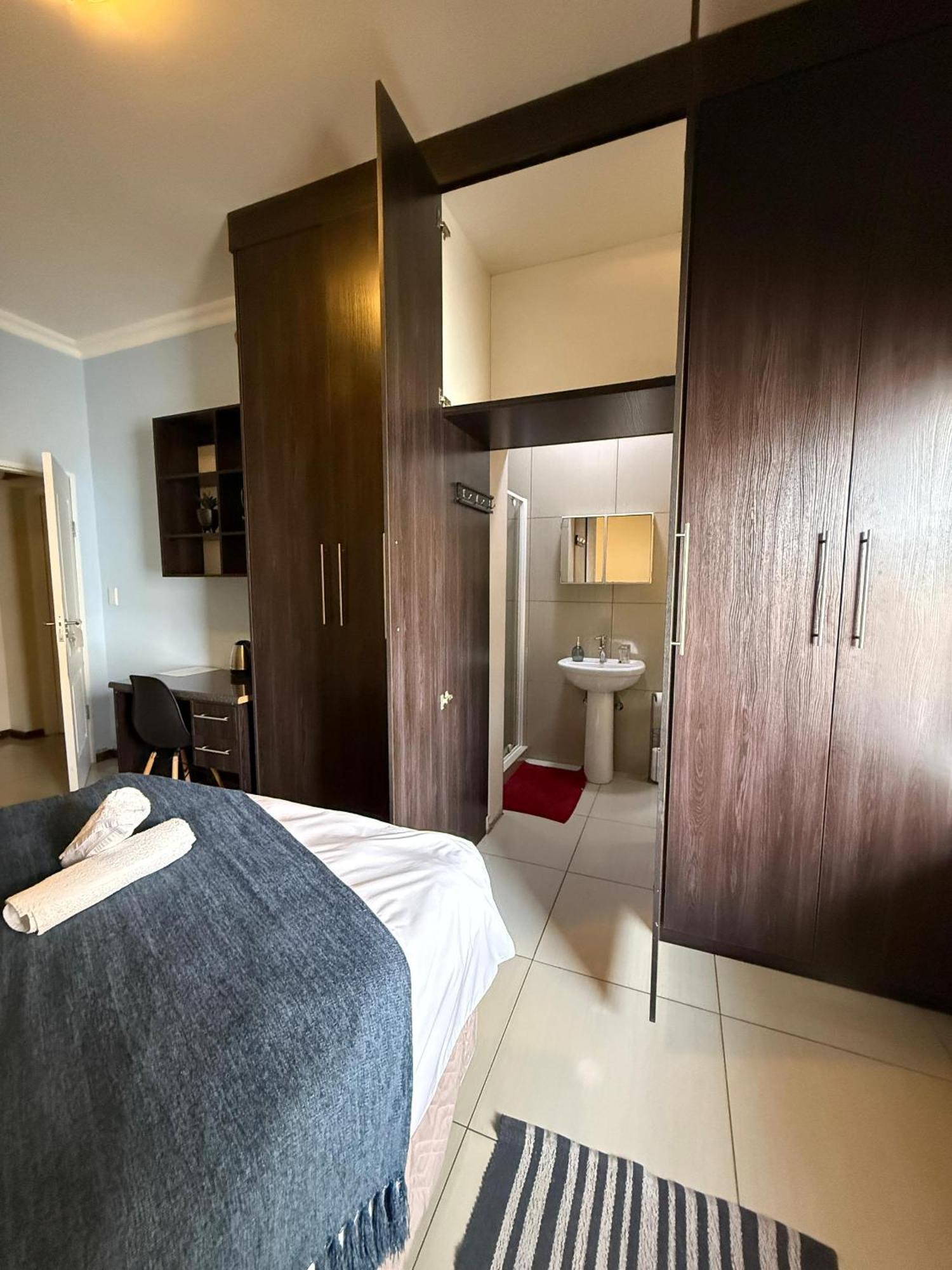 Cora'S Boutique Bed & Breakfast Swakopmund Esterno foto