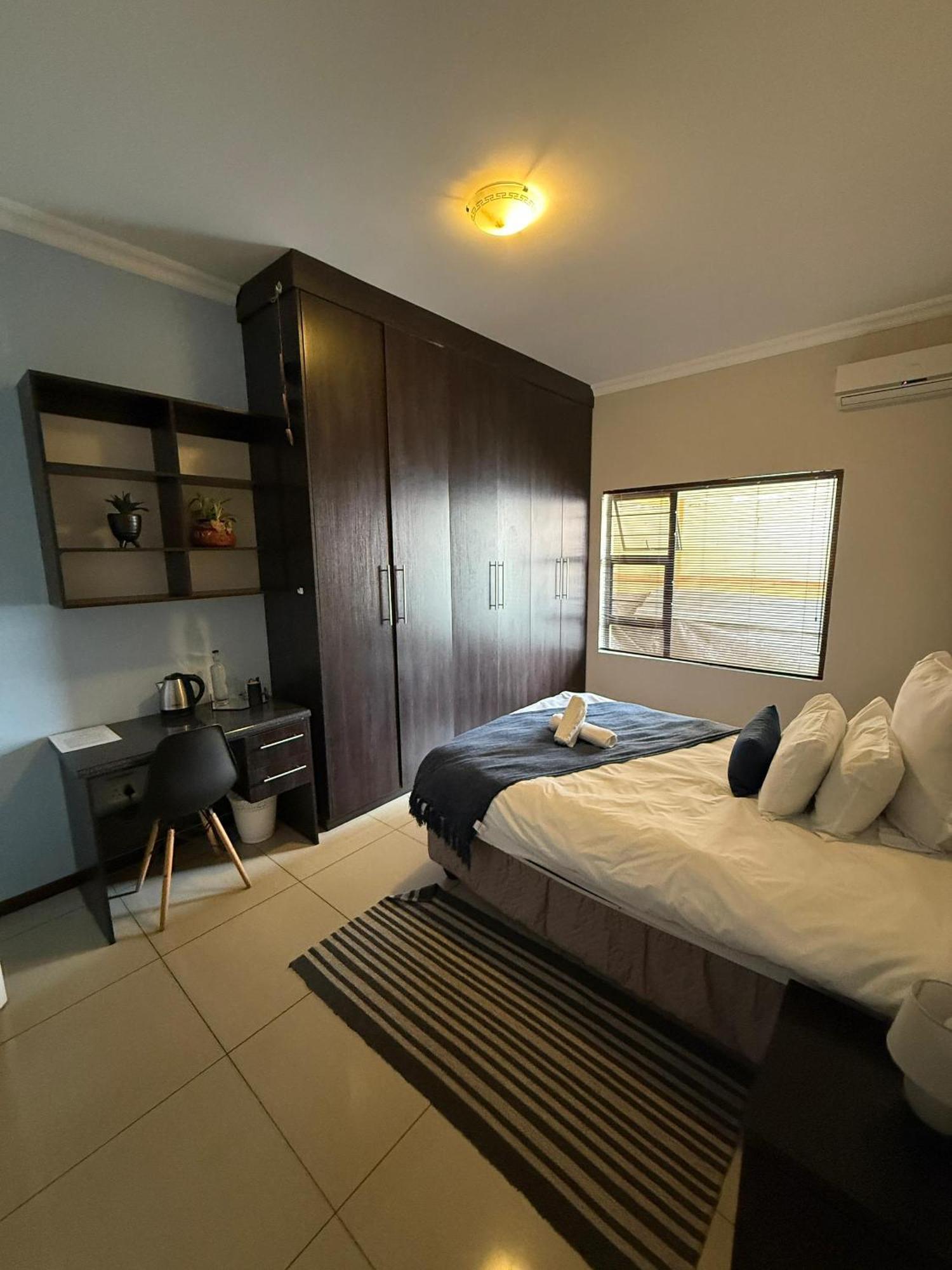 Cora'S Boutique Bed & Breakfast Swakopmund Esterno foto