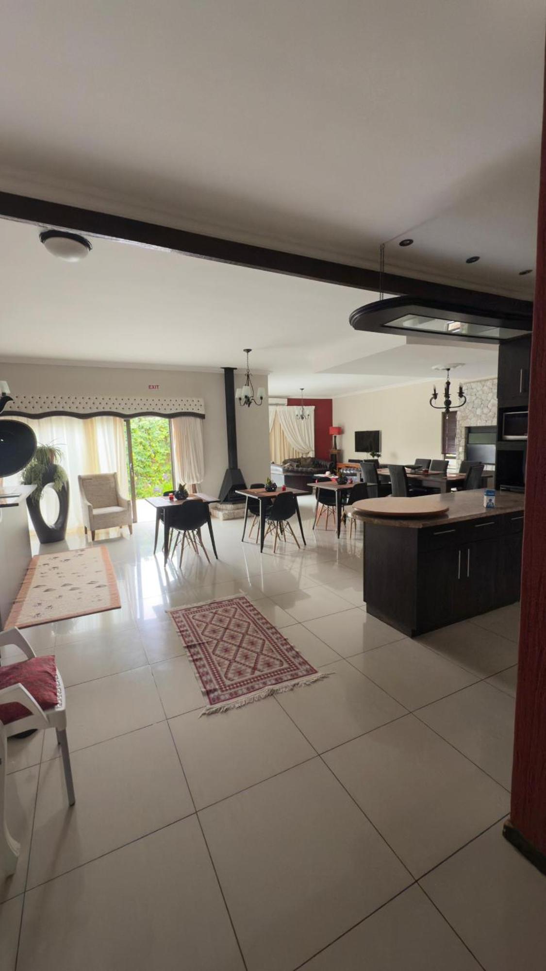 Cora'S Boutique Bed & Breakfast Swakopmund Esterno foto