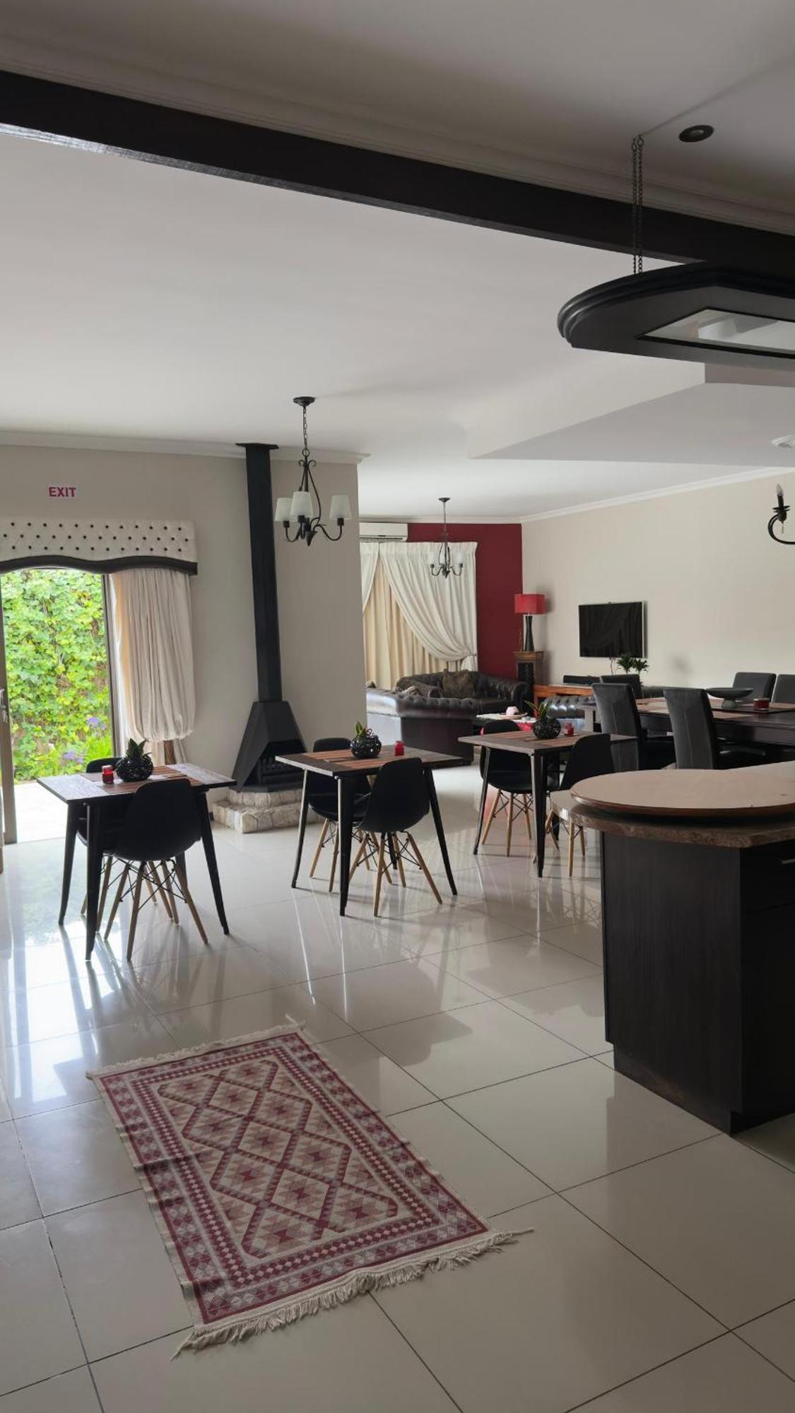 Cora'S Boutique Bed & Breakfast Swakopmund Esterno foto